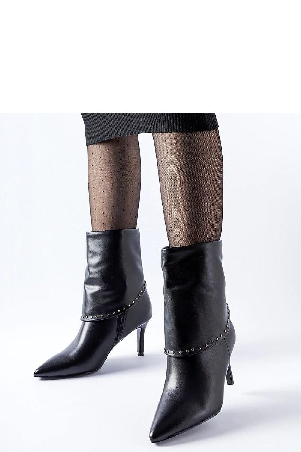 Heel boots model 204820